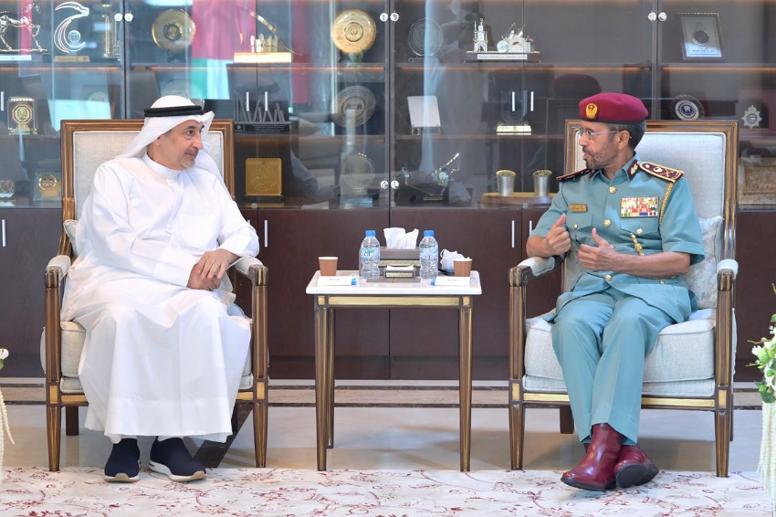 اللواء الخييلي يستقبل السفير الكويتي لدى الدولة